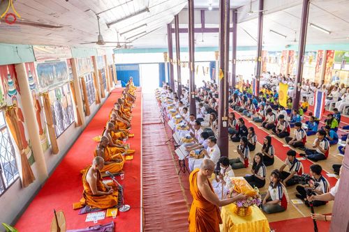 ภาพ No.199569:พิธีทอดผ้าป่าทำนุบำรุงศาสนสถาน ณ วัดศิลามูล ตำบลหินมูล อำเภอบางเลน จังหวัดนครปฐม ในโครงการธรรมยาตรา กตัญญูบูชา มหาปูชนียาจารย์ พระมงคลเทพมุนี(สด จนฺทสโร) พระผู้ปราบมาร อนุสรณ์สถาน 7 แห่ง ปีที่ 13 วันที่ 21 มกราคม พ.ศ. 2568