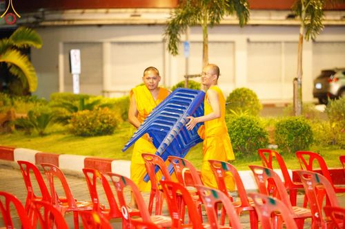 ภาพ No.126828:V.30 เต็มที่ เพื่อโคราช การเตรียมงาน ปฏิบัติงาน และเก็บงาน ของเจ้าหน้าที่หน่วยงานต่างๆ ทุกภาคส่วน เพื่อพิธีทำบุญเมืองนครราชสีมา ฉลอง 556 ปี ตักบาตรพระ 10,000 รูป ในวันเสาร์ที่ 2 มีนาคม พ.ศ.2567 ณ อนุสาวรีย์ท้าวสุรนารี จ.นครราชสีมา จัดโดย คณะสงฆ์จังหวัดนค