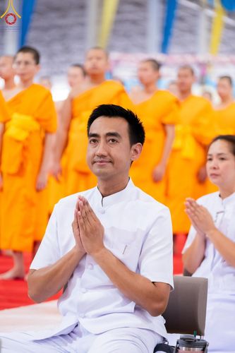 ภาพ No.153253:พิธีมุทิตาสักการะ พระภิกษุ-สามเณร ผู้สอบไล่ได้เปรียญธรรม ประโยค 1-2 ถึงประโยค ป.ธ.9 และบาลีศึกษา ประโยค1-2 ถึง บ.ศ.9 , พิธีมอบดวงแก้วสามเณรผู้ทรงบาลีไวยากรณ์ วัดพระธรรมกาย และ ศูนย์ส่งเสริมศีลธรรมในประเทศและต่างประเทศ วันอาทิตย์ที่ 8 กันยายน พ.ศ.2567