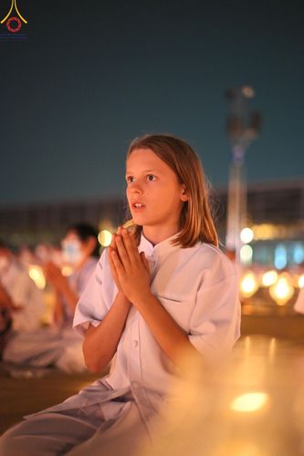 ภาพ No.204563:พิธีจุดประทีปถวายเป็นพุทธบูชา และบูชาธรรมมหาปูชนียาจารย์ ณ วัดพระธรรมกาย ตำบลคลองสาม อำเภอคลองหลวง จังหวัดปทุมธานี ในโครงการธรรมยาตรา กตัญญูบูชา มหาปูชนียาจารย์ พระมงคลเทพมุนี(สด จนฺทสโร) พระผู้ปราบมาร ปีที่ 13 วันที่ 31 มกราคม พ.ศ. 2568