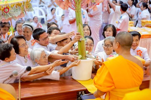 ภาพ No.255089:วันที่ 15 ตุลาคม พ.ศ. 2568 พิธีทอดกฐินสามัคคีประจำปี 2568 บูชาธรรม 81 ปี หลวงพ่อธัมมชโย ณ ศูนย์อบรมเยาวชนกาญจนบุรี