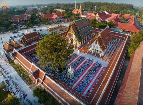 ภาพ No.112758:พิธีตักบาตรพระธรรมยาตราฯ ณ วัดสองพี่น้อง จ.สุพรรณบุรี วันที่ 15 มกราคม พ.ศ. 2567