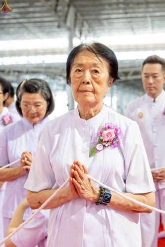 ภาพ No.247117:วันที่ 21 กันยายน พ.ศ. 2568 งานบุญวันอาทิตย์ พิธีจุดเทียนใจ ไฟนิรันด์ อนันตชัย ณ วัดพระธรรมกาย จ.ปทุมธานี