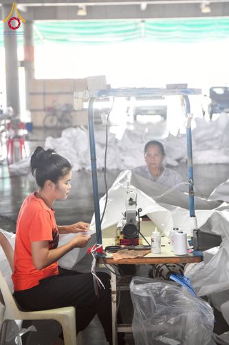 ภาพ No.217681:วันที่ 2-14 เมษายน พ.ศ. 2568 เจ้าหน้าที่เตรียมงานวันคุ้มครองโลก ชุดที่ 1 วัดพระธรรมกาย จ.ปทุมธานี