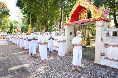 ภาพ No.40172:พิธีตัดปอยผม ปลงผม ขอขมารับผ้าไตรและพิธีบรรพชา ในโครงการอุปสมบท บูชาธรรมมหาปูชนียาจารย์ ประจำปี 2564 ชุดที่ 10