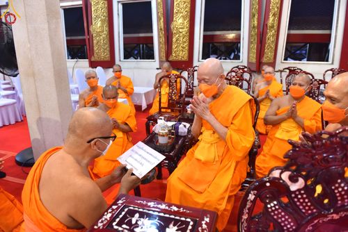 ภาพ No.49684:ประมวลภาพพิธีบำเพ็ญกุศลสวดพระอภิธรรมศพอุทิศถวายพระเดชพระคุณพระเทพวรเวที (บุญศรี ปุญฺญสิริ ป.ธ.4) 