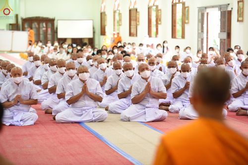 ภาพ No.48042:ประมวลภาพพิธีเวียนประทักษิณ และบรรพชาอุปสมบท รุ่นเข้าพรรษา ปี 2565