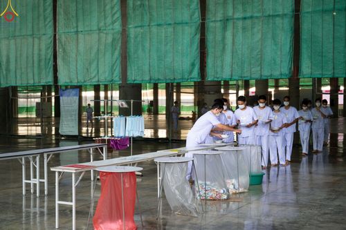 ภาพ No.47364:ประมวลภาพกิจวัตร-กิจกรรม ธรรมทายาท ในโครงการบรรพชาอุปสมบทหมู่ รุ่นเข้าพรรษา