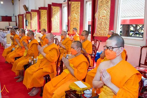 ภาพ No.40637:วัดพระธรรมกาย เป็นเจ้าภาพพิธีบำเพ็ญกุศลสวดพระอภิธรรมอุทิศถวายพระเดชพระคุณ พระวิสุทธิวงศาจารย์