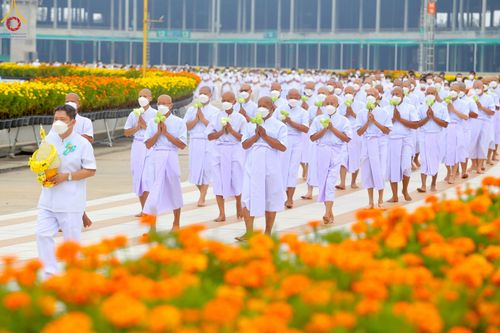 ภาพ No.51002:ประมวลภาพพิธีบรรพชาอุปสมบท โครงการบรรพชาอุปสมบทหมู่ รุ่นวันครูวิชชาธรรมกาย ปีพุทธศักราช 2565