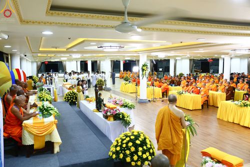 ภาพ No.46057:ประมวลภาพพิธีถวายพระบรมสารีริกธาตุ และบรรจุรัตนชาติเพื่อประดิษฐานเจดีย์ 3 แห่งในประเทศเวียดนาม พ.ศ. 2565