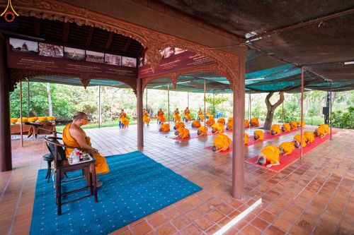 ภาพ No.44751:ประมวลภาพพิธีบรรพชา ในโครงการบรรพชาสามเณร ฟื้นฟูพระพุทธศาสนาทั่วไทย ณ เมืองโบราณ