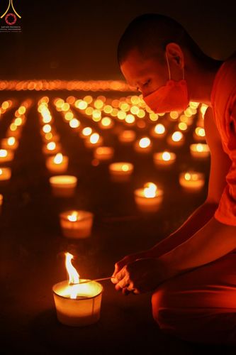 ภาพ No.42038:พิธีฉลองชัยสวดมนต์ บทธัมมจักกัปปวัตตนสูตร 4,000,002,565 จบ เพื่อเป็นสิริมงคลตอนรับศักราชใหม่