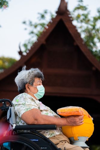 ภาพ No.43652:พิธีตัดปอยผมธรรมทายาท ณ เมืองโบราณ จ.สมุทรปราการ