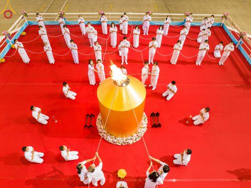 ภาพ No.50823:ประมวลภาพพิธีงานบุญวันอาทิตย์ พิธีจุดเทียนใจไฟนิรันดร์อนันตชัย วันที่ 28 สิงหาคม พ.ศ. 2565