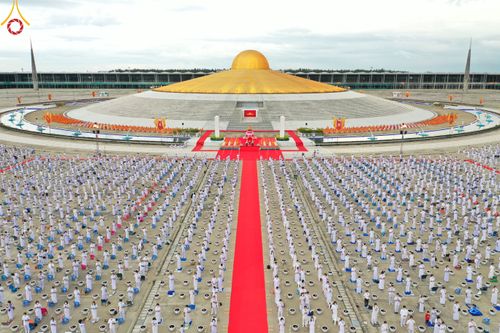 ภาพ No.52576:ประมวลภาพวันคล้ายวันเกิดครบรอบ 138 ปี พระมงคลเทพมุนี (สด จนฺทสโร) พระผู้ปราบมาร ชุดที่ 2