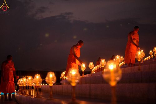 ภาพ No.45000:ประมวลภาพพิธีจุดประทีป​ วันคุ้ม​ครองโลก ณ วัดพระธรรมกาย