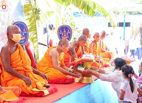 ภาพ No.52958:ประมวลภาพพิธีทอดกฐินสามัคคี ณ วัดมงคลพุกกราม จ.ปทุมธานี  (วันที่ 15 ตุลาคม พ.ศ. 2565)