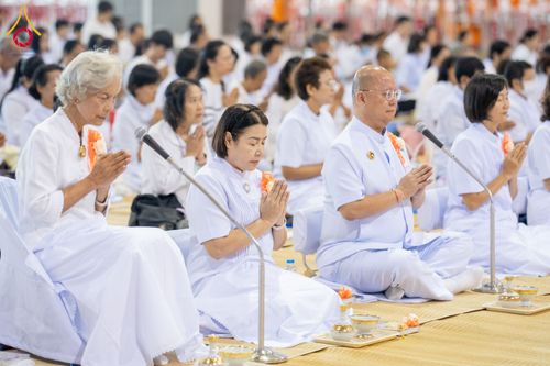 ภาพ No.279087:วันที่ 2 มกราคม พ.ศ.2569 พิธีถวายภัตตาหารเป็นสังฆทาน แด่พระธรรมยาตรา ณ วัดพระธรรมกาย ปทุมธานี ในโครงการธรรมยาตรา กตัญญูบูชา มหาปูชนียาจารย์ พระมงคลเทพมุนี(สด จนฺทสโร) พระผู้ปราบมาร อนุสรณ์สถาน 7 แห่ง ปีที่ 14