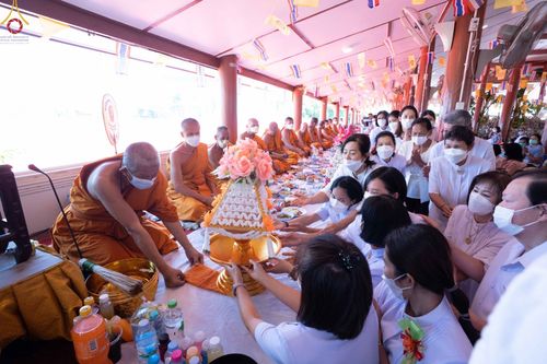 ภาพ No.56537:ประมวลภาพพิธีทอดกฐินสามัคคี ณ ณ วัดแสวงสามัคคีธรรม อ.คลองหลวง จ.ปทุมธานี