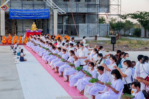 ภาพ No.39574:พิธีตัดปอยผม ปลงผม ขอขมารับผ้าไตรและพิธีบรรพชา ในโครงการอุปสมบท บูชาธรรมมหาปูชนียาจารย์ ประจำปี 2564 ชุดที่ 3