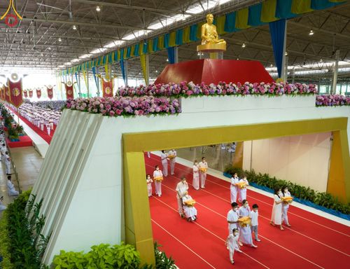 ภาพ No.46841:ประมวลภาพพิธีทอดผ้าป่าธรรมชัย ณ วัดพระธรรมกาย (5 มิถุนายน พ.ศ. 2565)