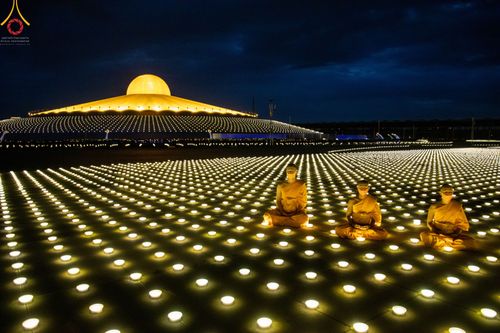 ภาพ No.49126:ประมวลภาพพิธีจุดประทีป  ในวันสมาธิโลก (วันเสาร์ที่ 6 สิงหาคม พ.ศ. 2565)