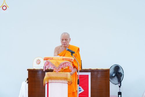 ภาพ No.52153:ประมวลภาพพิธีสักการะพระมงคลเทพมุนี (สด จนฺทสโร) ณ ศูนย์ปฏิบัติธรรมพระมงคลเทพมุนี