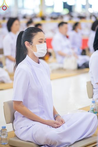 ภาพ No.52304:ประมวลภาพพิธีบูชาข้าวพระ (วันอาทิตย์ต้นเดือนตุลาคม) ณ วัดพระธรรมกาย จ.ปทุมธานี 