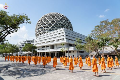 ภาพ No.42665:พิธีอัญเชิญมยุรนาวากาศ ประดิษฐาน ณ อาคาร 100 ปี เนื่องในวันคล้ายวันเกิด ครบ 113 ปี คุณยายอาจารย์มหารัตนอุบาสิกาจันทร์ ขนนกยูง