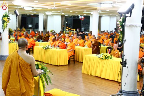 ภาพ No.46061:ประมวลภาพพิธีถวายพระบรมสารีริกธาตุ และบรรจุรัตนชาติเพื่อประดิษฐานเจดีย์ 3 แห่งในประเทศเวียดนาม พ.ศ. 2565