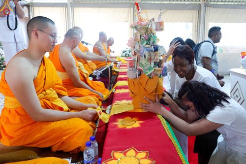 ภาพ No.53824:ประมวลภาพพิธีทอดกฐินสามัคคี ณ วัดพระธรรมกายโจฮันเนสเบิร์ก ประเทศ​แอฟริกาใต้ (วันที่ 16 ตุลาคม พ.ศ. 2565)