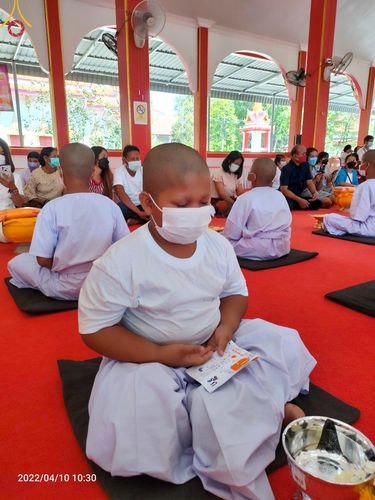 ภาพ No.45750:ประมวลภาพกิจกรรม โครงการบรรพชาสามเณรฟื้นฟูพระพุทธศาสนาทั่วไทย ณ วัดเวฬุวัน และศูนย์ปฏิบัติธรรมและอบรมเยาวชนยะลา