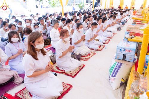 ภาพ No.48450:ประมวลภาพประธานมูลนิธิธรรมกายถวายเทียนพรรษา 43 วัด ในเขตจังหวัดไพลิน ประเทศกัมพูชา