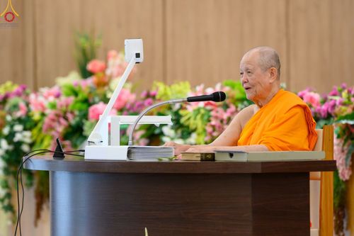 ภาพ No.46651:ประมวลภาพโครงการอบรมครูสอนบาลี ณ โรงเรียนพระปริยัติธรรม วัดพระธรรมกาย