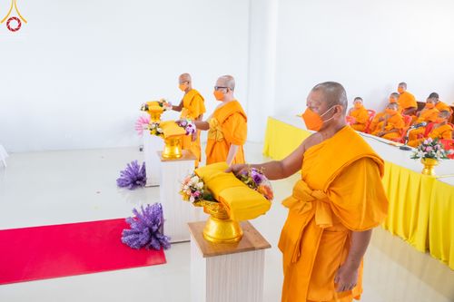 ภาพ No.45966:ประมวลภาพพิธีตักบาตร โครงการบรรพชาสามเณรฟื้นฟูพระพุทธศาสนาทั่วไทย ณ ศูนย์ปฏิบัติธรรมสมุทรปราการบางบ่อ 