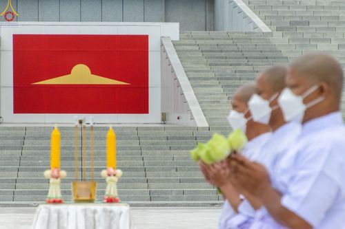 ภาพ No.51005:ประมวลภาพพิธีบรรพชาอุปสมบท โครงการบรรพชาอุปสมบทหมู่ รุ่นวันครูวิชชาธรรมกาย ปีพุทธศักราช 2565