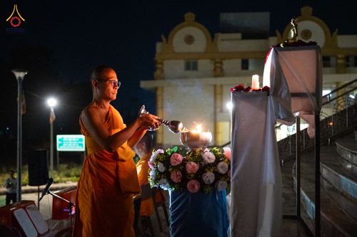 ภาพ No.321709:วันที่ 12 เมษายน พ.ศ.2569 วัดพระธรรมกาย ร่วมกับพุทธสภาแห่งอินเดีย ถวายมหาสังฆทาน 135 วัด ดร.ภีมราว รามชี อัมเบดการ์ (Dr. B.R. Ambedkar) รัฐบุรุษผู้ฟื้นฟูพระพุทธศาสนา ณ วัดพุทธสันติวันธรรมชัย เมืองนาคปูร์ รัฐมหาราษฏระ สาธารณรัฐอินเดีย