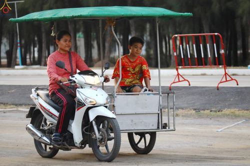 ภาพ No.320977:วันที่ 9 เมษายน พ.ศ.2569 การเตรียมงานจราจร เพื่องานถวายมหาสังฆทาน 40,000 กว่าวัดทั่วประเทศ วันคุ้มครองโลก 22 เมษายน พ.ศ.2569 วัดพระธรรมกาย