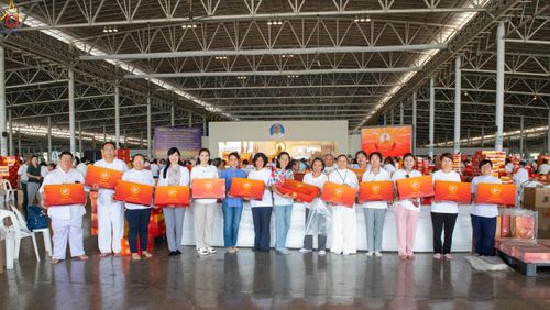 ภาพ No.322195:วันที่ 14 เมษายน พ.ศ.2569 การเตรียมกล่องไทยธรรม วันสุดท้าย เพื่องานถวายมหาสังฆทาน 40,000 กว่าวัดทั่วประเทศ วันคุ้มครองโลก 22 เมษายน พ.ศ.2569 วัดพระธรรมกาย