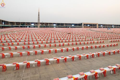ภาพ No.323171:วันที่ 19 เมษายน พ.ศ.2569 การเรียงกล่องไทยธรรม , เตรียมงานจราจร เพื่องานถวายมหาสังฆทาน 40,000 กว่าวัดทั่วประเทศ วันคุ้มครองโลก 22 เมษายน พ.ศ.2569 วัดพระธรรมกาย