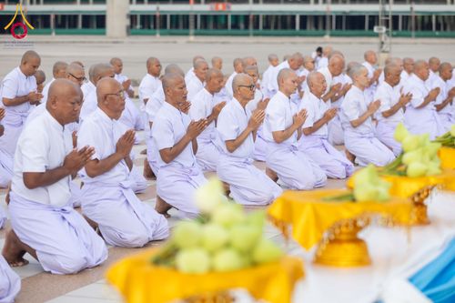 ภาพ No.341487:วันเสาร์ที่ 25 กรกฎาคม พ.ศ. 2569 พิธีเวียนประทักษิณ พิธีวันทาเจดีย์  โครงการอุปสมบทหมู่ รุ่นเข้าพรรษา ปี พ.ศ.2569 โครงการบวชพระนานาชาติ AEC และ WAB รุ่นที่ 10 ณ โบสถ์พระไตรปิฎก วัดพระธรรมกาย จ.ปทุมธานี