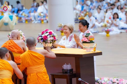 ภาพ No.310563:วันอาทิตย์ที่ 22 กุมภาพันธ์ พ.ศ. 2569 พิธีมุทิตาสักการะในโอกาสอายุวัฒนะมงคล 80 ปี พระพรหมวชิรปัญญาจารย์ (ทองดี สุรเตโช ป.ธ.9) ณ ห้องแก้วสารพัดนึก 2 วัดพระธรรมกาย จ.ปทุมธานี