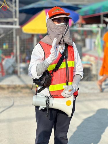 ภาพ No.108700:V.6 บุญเข้า การเตรียมงาน เก็บงาน การรับบุญของเจ้าหน้าที่หน่วยงานต่างๆ เพื่อโครงการธรรมยาตรา กตัญญูบูชามหาปูชนียาจารย์ พระมงคลเทพมุนี (สด จนฺทสโร) พระผู้ปราบมาร อนุสรณ์สถาน 7 แห่ง ปีที่ 12 ระหว่างวันที่ 2 - 31 มกราคม พ.ศ.2567