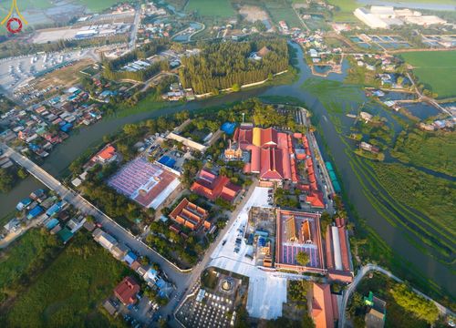 ภาพ No.112747:พิธีตักบาตรพระธรรมยาตราฯ ณ วัดสองพี่น้อง จ.สุพรรณบุรี วันที่ 15 มกราคม พ.ศ. 2567