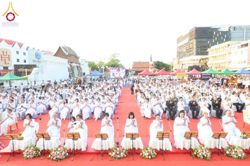 ภาพ No.312667:วันอาทิตย์ที่ 8 มีนาคม พ.ศ.2569 ทำบุญเมืองนครราชสีมา 558 ปี ตักบาตรพระ 10,000 รูป