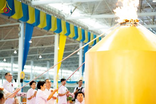 ภาพ No.237281:วันอาทิตย์ที่ 11 สิงหาคม พ.ศ. 2568 งานบุญวันอาทิตย์ พิธีจุดเทียนใจ ไฟนิรันด์ อนันตชัย ณ วัดพระธรรมกาย จ.ปทุมธานี