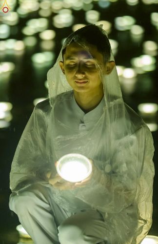 ภาพ No.244255:วันที่ 7 กันยายน พ.ศ. 2568 พิธีจุดประทีป วันครูผู้ค้นพบวิชชาธรรมกาย ณ ลานธรรมฯ และวิหารคด วัดพระธรรมกาย