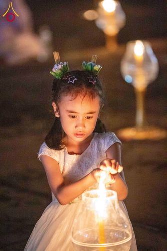 ภาพ No.266149:วันพุธที่ 5 พฤศจิกายน พ.ศ. 2568 (วันพระ ขึ้น 15 ค่ำ เดือน 12) พิธีจุดประทีปโคมลาน, โคมลอย และลอยกระทง ถวายประทีปเป็นพุทธบูชา สร้างความสว่างไสวให้กับแผ่นดินด้วยแสงธรรม ณ พุทธอุทยานนานาชาติ จังหวัดหนองคาย