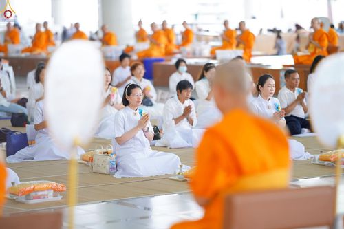 ภาพ No.229724:วันที่ 25 มิถุนายน พ.ศ. 2568 (แรม 15 ค่ำ เดือน 7) พิธีบุพเปตพลี ครั้งที่ 166 ร่วมอุทิศบุญแด่หมู่ญาติที่ล่วงลับไปแล้ว และสืบทอดอายุพระพุทธศาสนา ณ หอฉันคุณยายอาจารย์ฯ วัดพระธรรมกาย